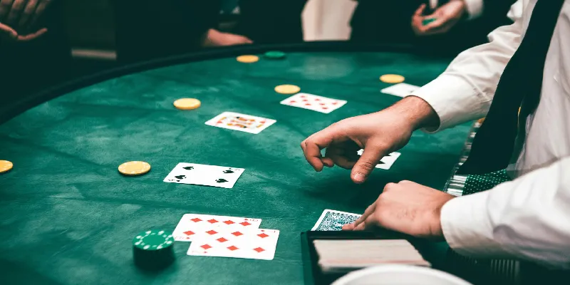Các tay bài trong Poker tại casino